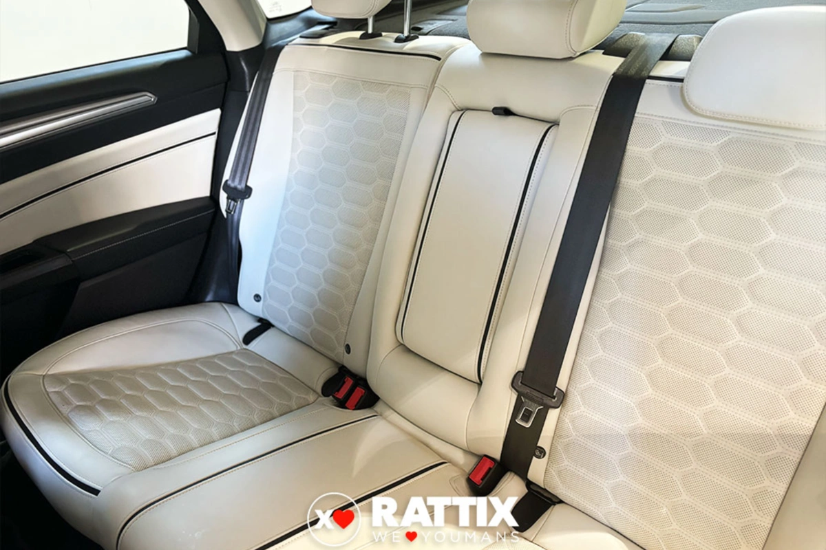 Ford Mondeo 2.0 hybrid 187CV Vignale ecvt 